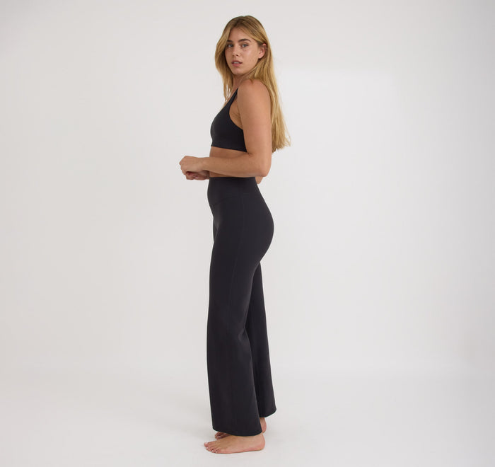 Active Flare Leggings