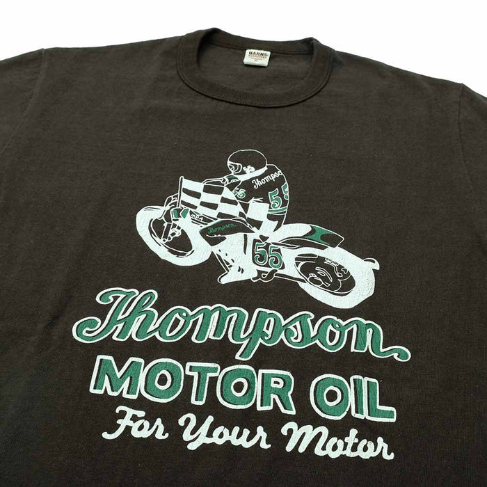 BR-25290 STANDARD TSURIAMI Crew Neck Print T-Shirt Thompson MOTOR OIL - BLACK