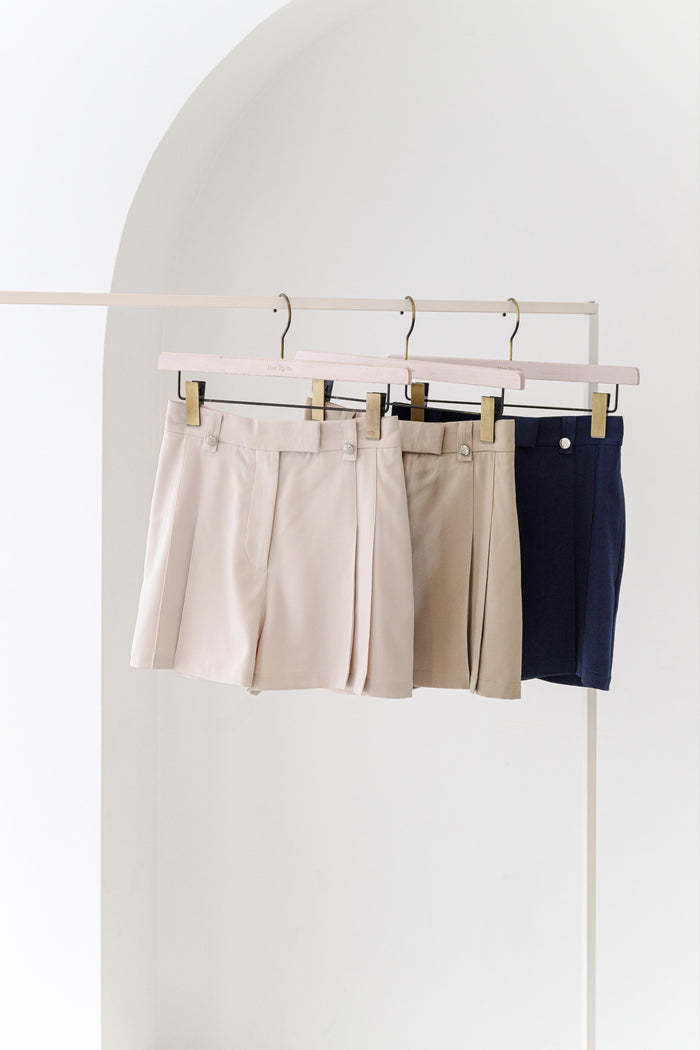 Front Tuck Twill Shorts