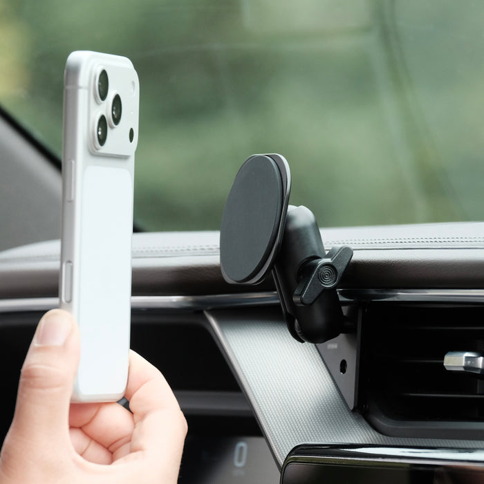 GMC Sierra 1500 2022-2026 | Sierra HD 2024-2026  (AT4, AT4x, Denali, Denali Ultimate) MagSafe-compatible Phone Mount