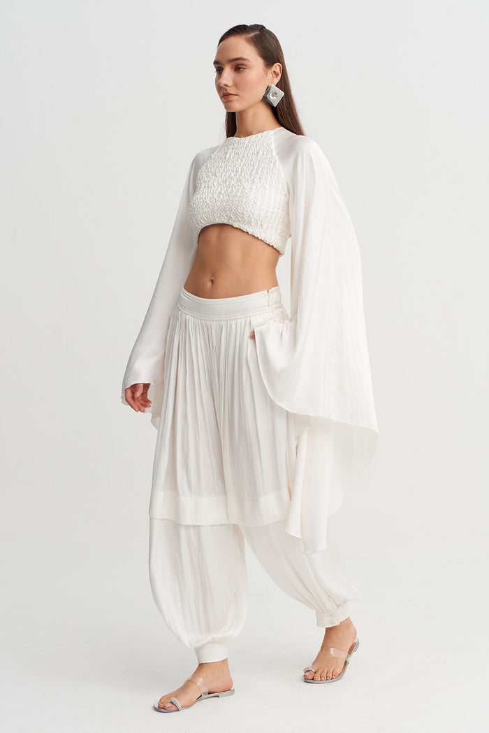 Kırık Beyaz Pelerin Kollu Saten Crop Bluz-Y261011102