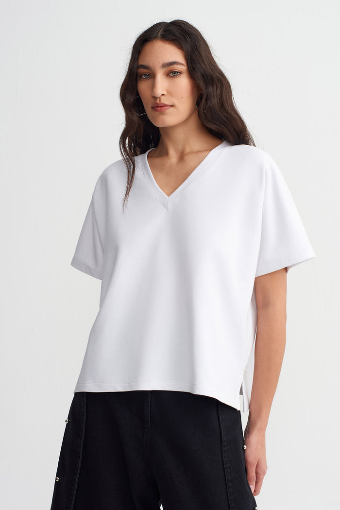 Kırık Beyaz V Yaka Basic T-Shirt-K261011045