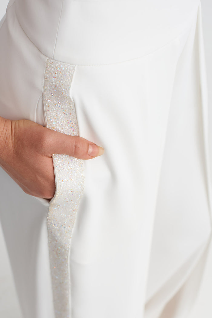 Kırık Beyaz Yırtmaç Detaylı Pantolon-Y263013096