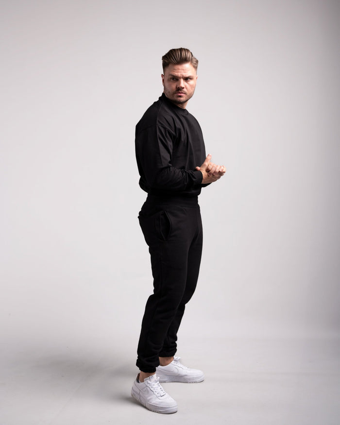 Oversized Longsleeve (Black) - HQ Basics - Athletic Aesthetics