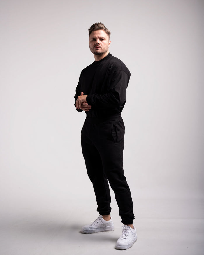 Oversized Longsleeve (Black) - HQ Basics - Athletic Aesthetics