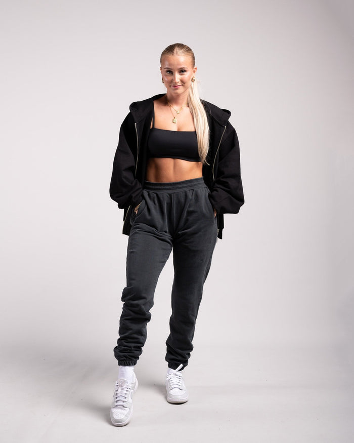 Oversized Zipped Hoodie (Black) - HQ Basics - Athletic Aesthetics