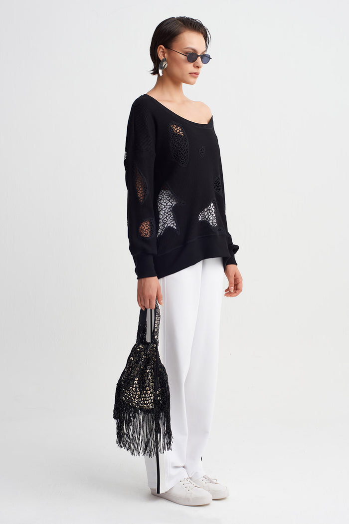 Siyah Pencere Detaylı Sweatshirt-Y261011121
