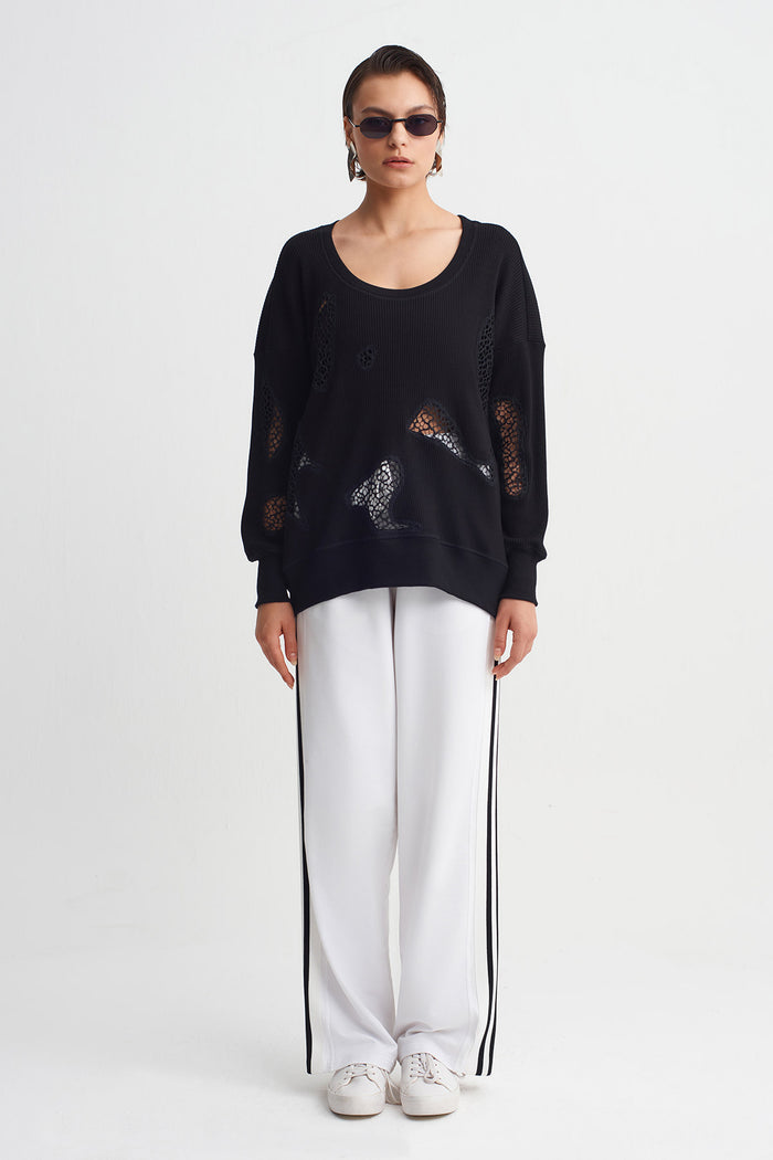 Siyah Pencere Detaylı Sweatshirt-Y261011121