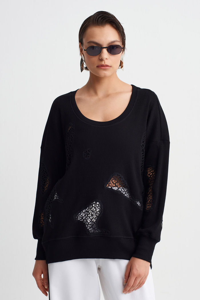 Siyah Pencere Detaylı Sweatshirt-Y261011121