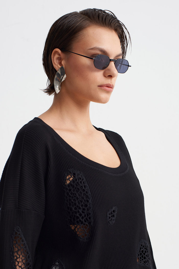 Siyah Pencere Detaylı Sweatshirt-Y261011121