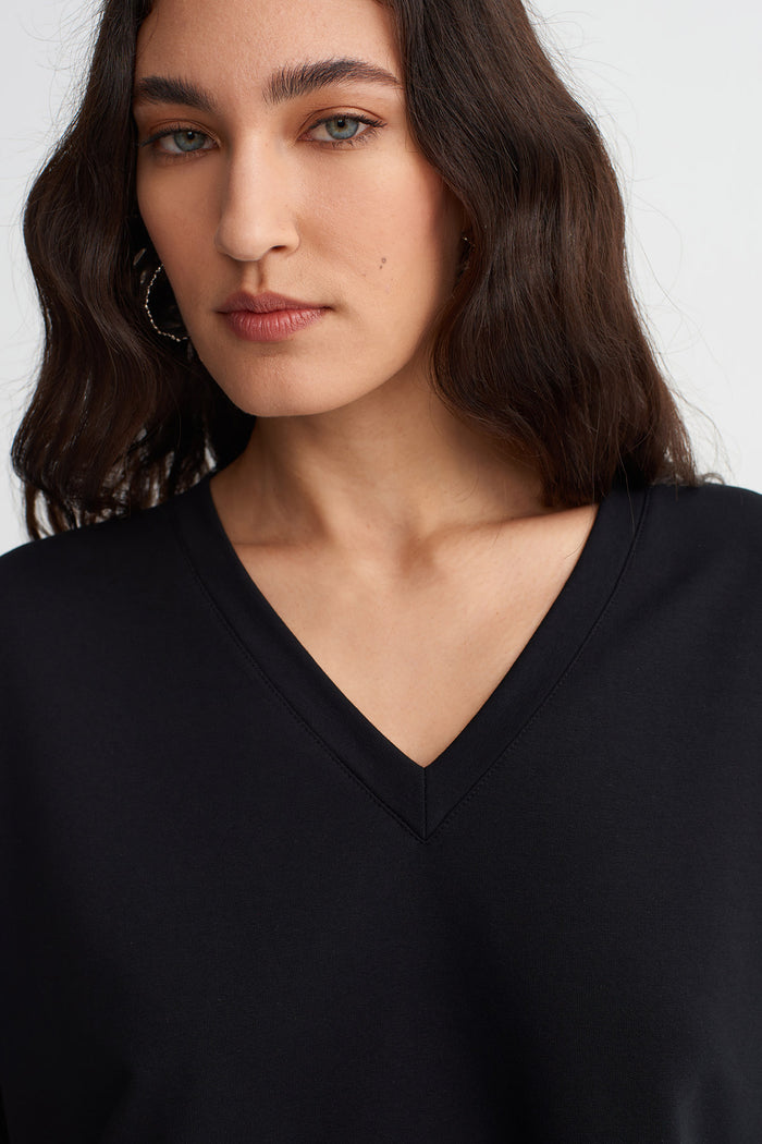 Siyah V Yaka Basic T-Shirt-K261011045