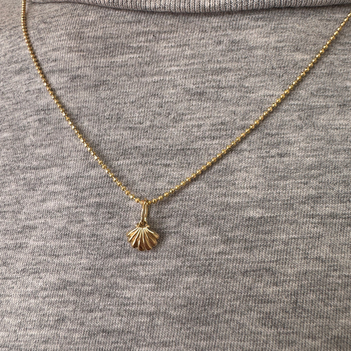 Soleil Scallop Seashell Charm