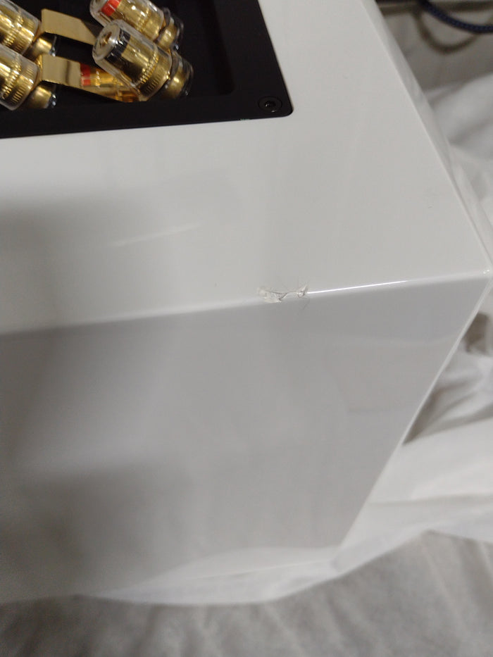Ultra Bookshelf - White Gloss - Outlet - 1326