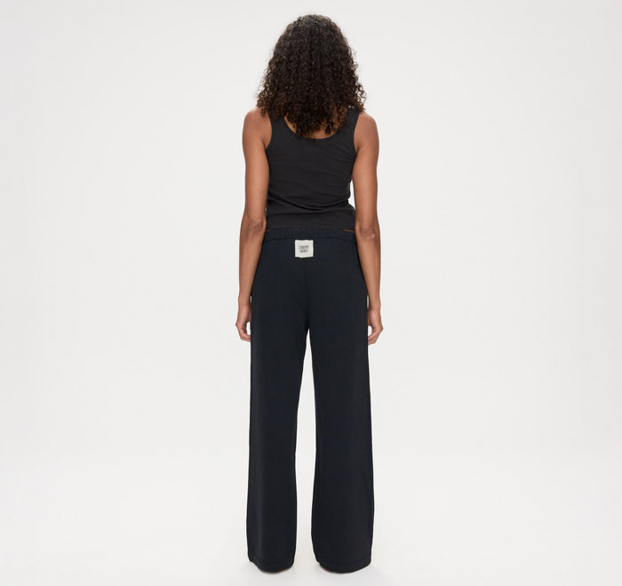 Weekend Loose Fit Sweatpants